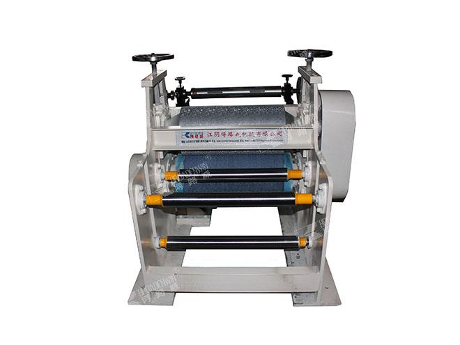 箔片壓紋機(jī) http://bfeng5.com/uploadfiles/211.149.255.8/webid1945/source_water/202202/164596991616.jpg